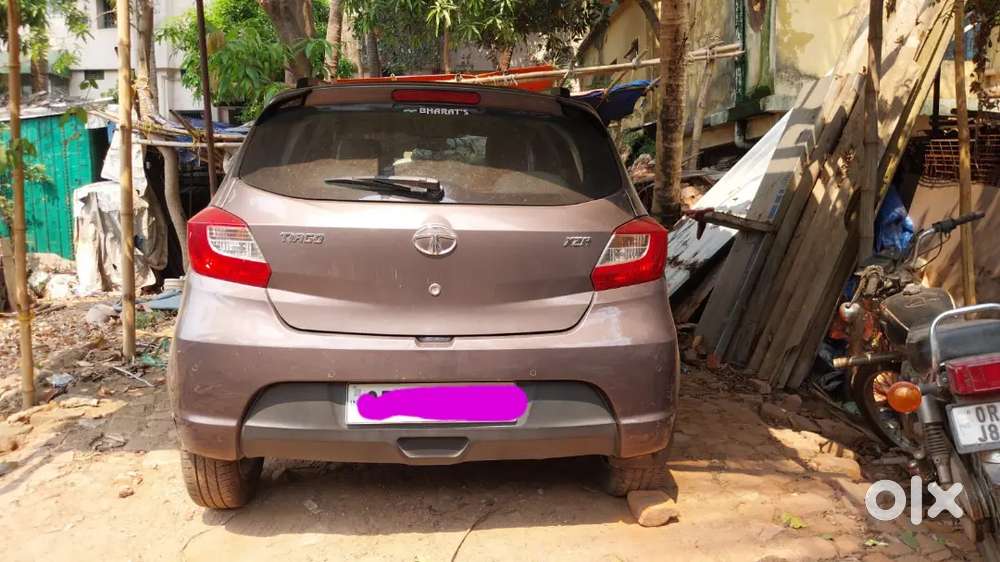 Tata Tiago Revotron Xz 2018 Petrol Automatic