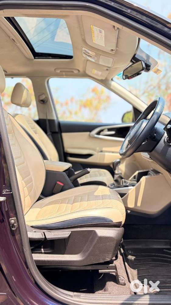 Kia Carens 1.5 Luxury Plus Turbo 6 Str, 2023, Petrol