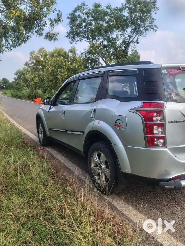 Mahindra Xuv500 2015 Diesel Second Owner
