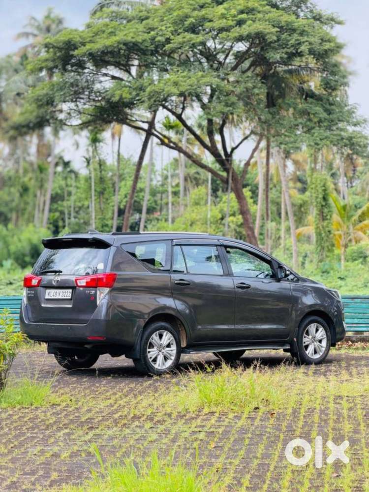 Toyota Innova Crysta 2.8 Gx At, 2017, Diesel