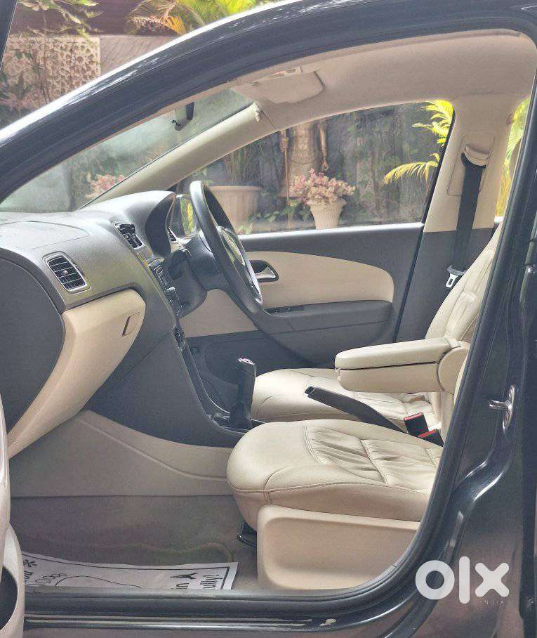 Volkswagen Vento 2010-2013 Petrol Trendline, 2011, Petrol