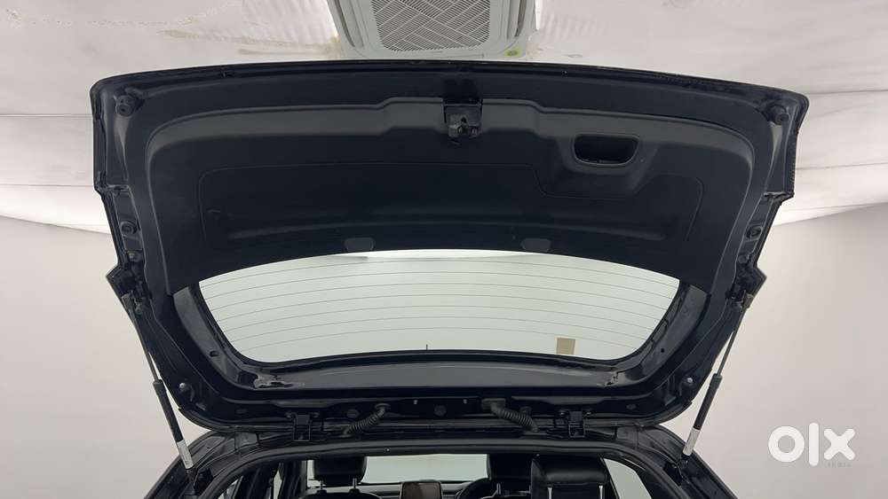 Tata Altroz 1.2 Xz Plus Dark Edition, 2021, Petrol