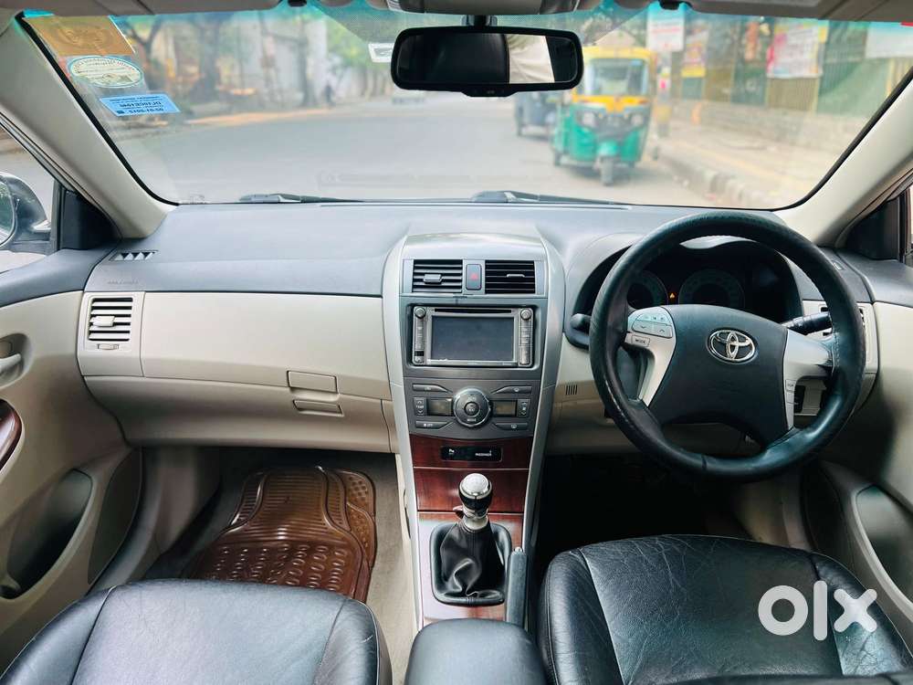Toyota Corolla Altis 2010-2013 Gl, 2012, Petrol