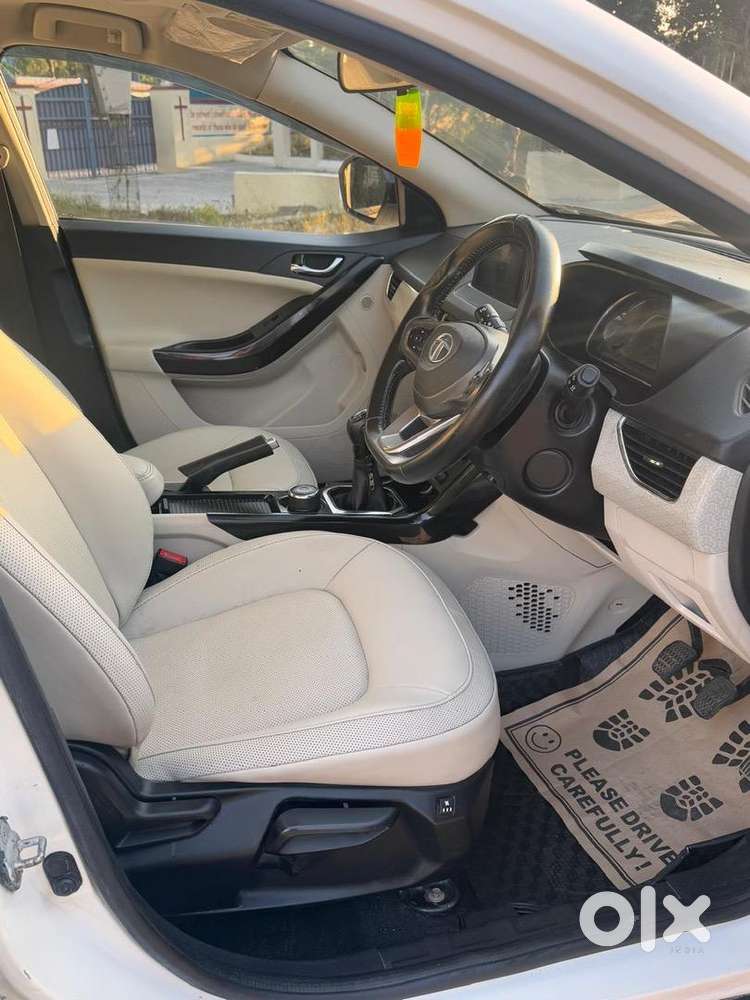 Tata Nexon 2022 Petrol Good Condition 7 Seater Leni Hai Ishliye De Rah