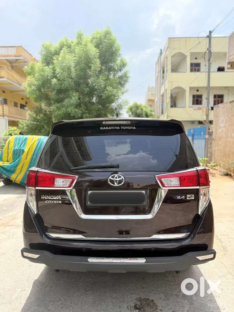 Toyota Innova Crysta 2018