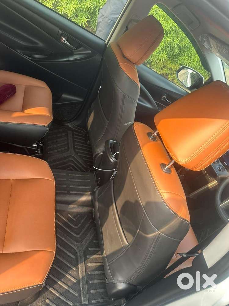 Toyota Innova Crysta 2.7 Gx Mt, 2024, Diesel