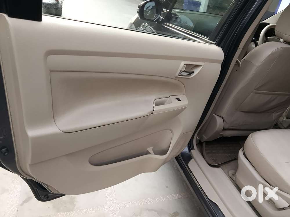 Maruti Suzuki Ertiga 1.4 Vxi Cng Anniversary Edition, 2017, Cng & Hy..