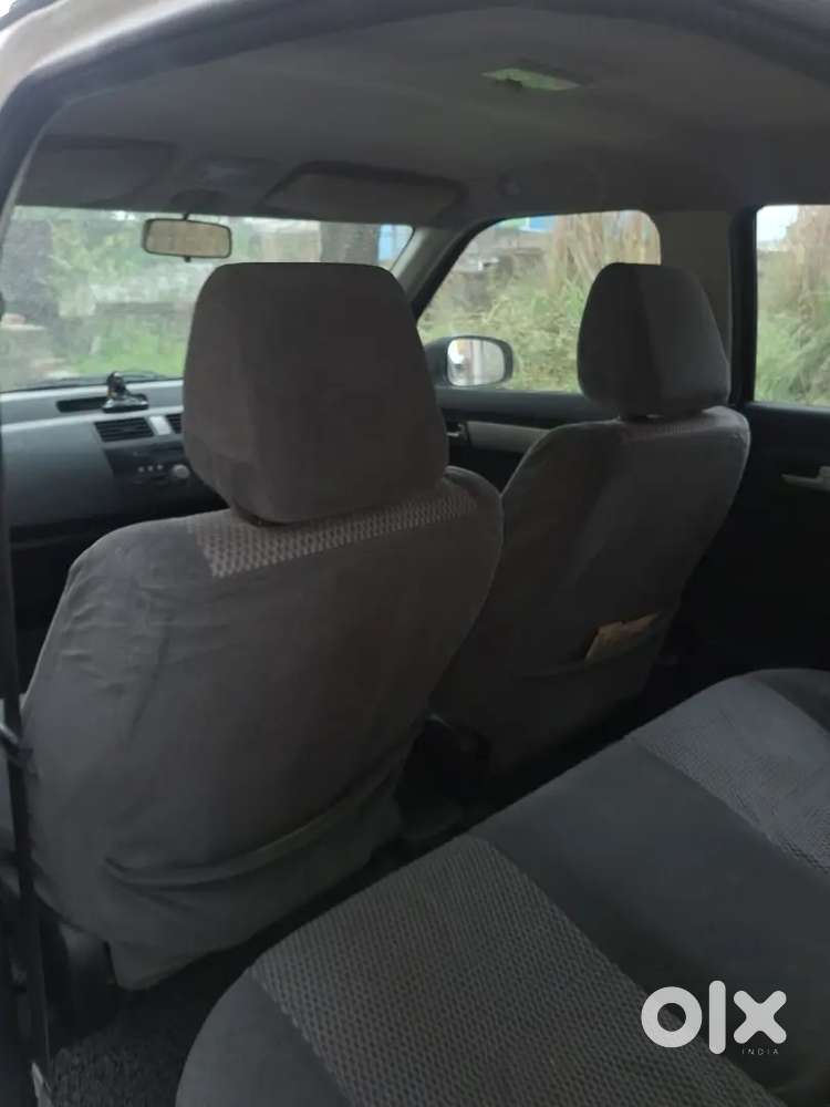 Maruti Suzuki Swift 2011 Diesel 76111 Km Driven