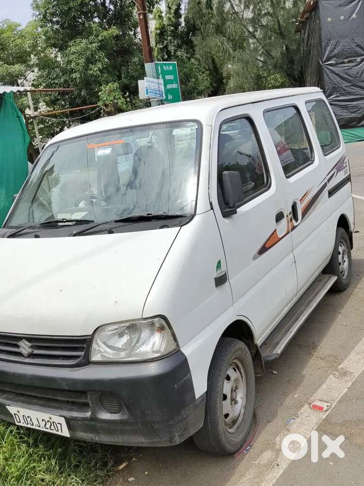 Maruti Suzuki Eeco 2016