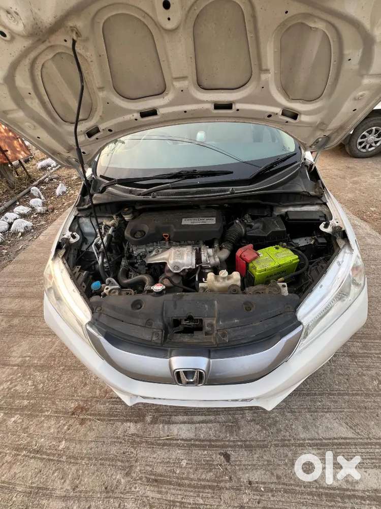 Gadi Mai Koi Kaam Nahi Hai