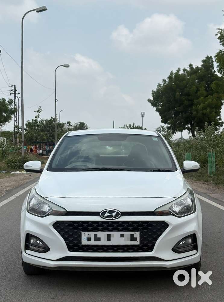 Hyundai I20 Asta (o) 1.2 Mt, 2019, Petrol