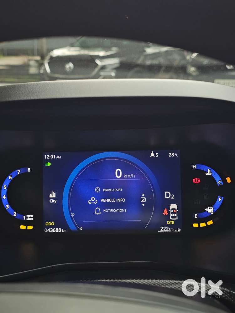 Tata Nexon Creative Plus S 1.2 Revotron Petrol 6 Amt, 2023, Petrol