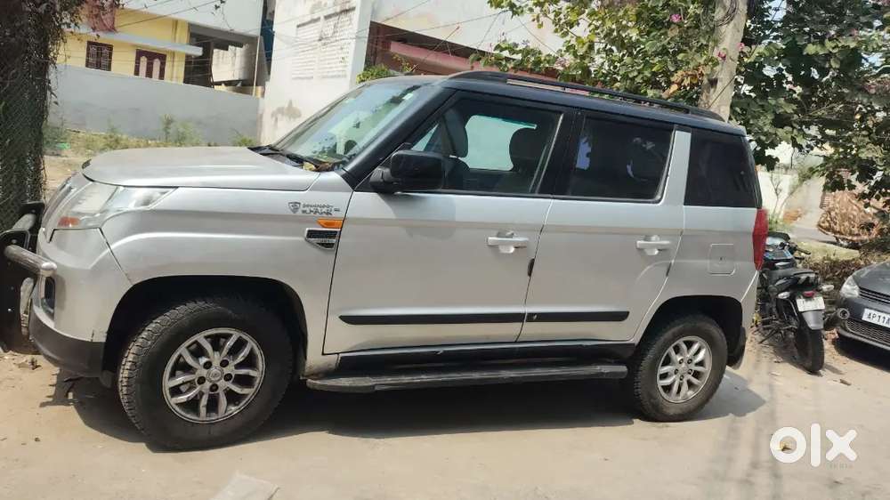 Mahindra Tuv 300 2017