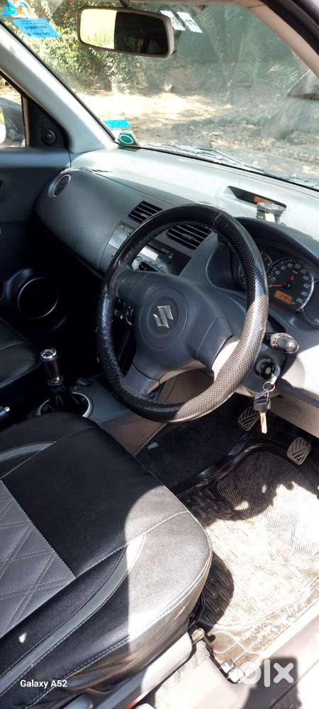 Maruti Suzuki Swift Dzire Vxi Optional, 2010, Petrol