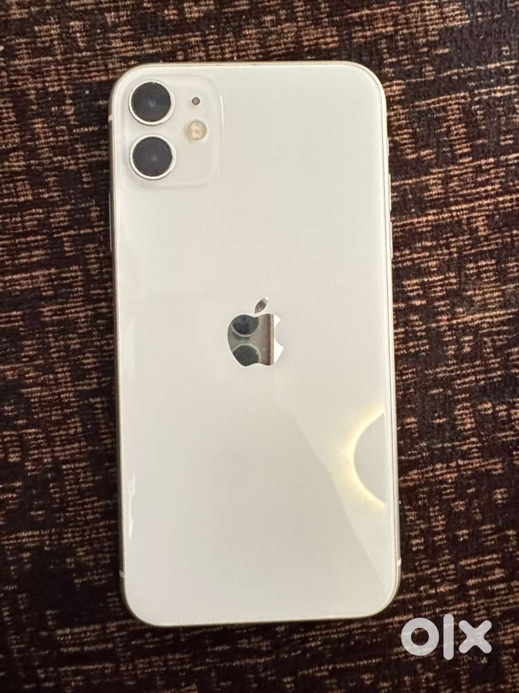 Iphone 11 64gb white - Mobile Phones in undefined, - 1848017834