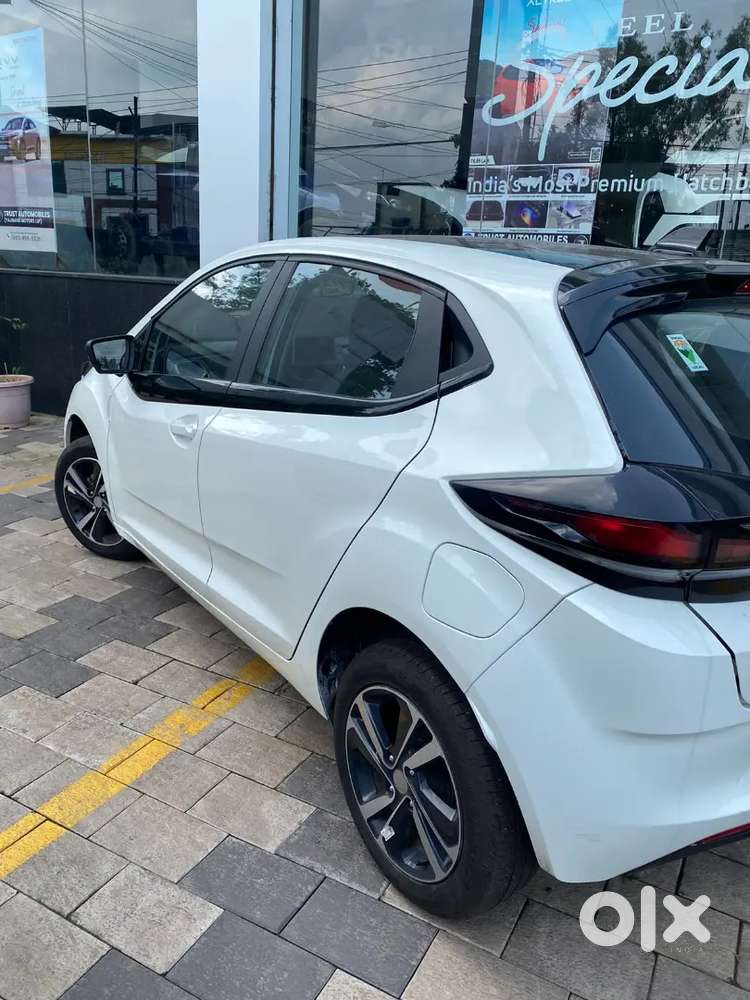 Tata Altroz Xz Plus S 2024 Petrol Well Maintained