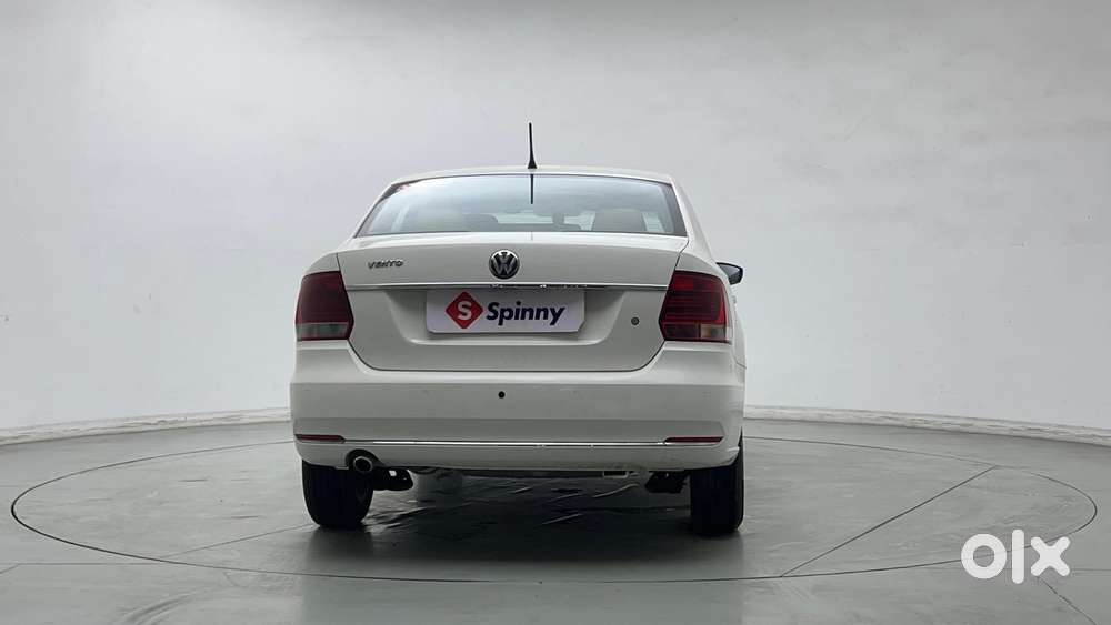 Volkswagen Vento 1.2 Tsi Highline At, 2016, Petrol