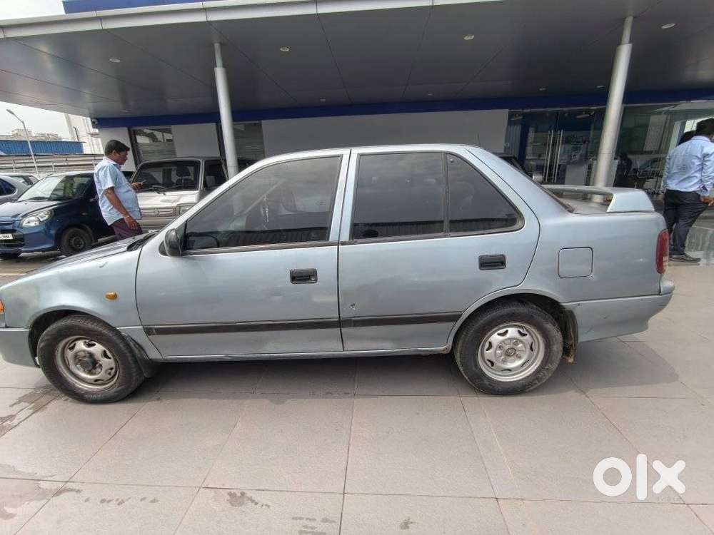 Maruti Suzuki Esteem, 2001, Petrol