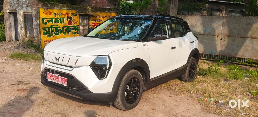 Mahindra Xuv 3xo, 2026, Petrol