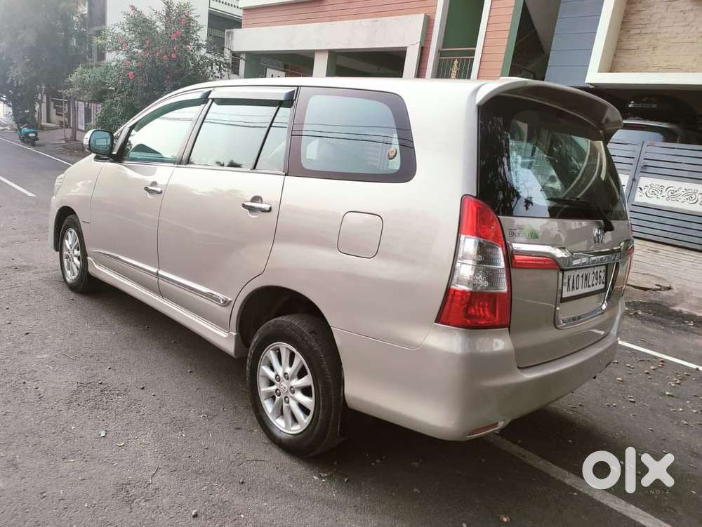 Toyota Innova 2.5 V 8 Str, 2014, Diesel