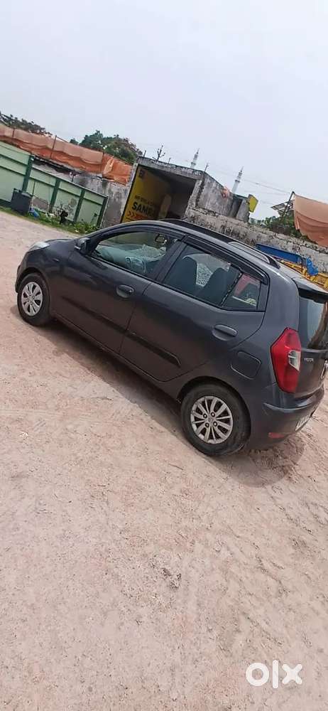 Hyundai I10 Sportz 2011