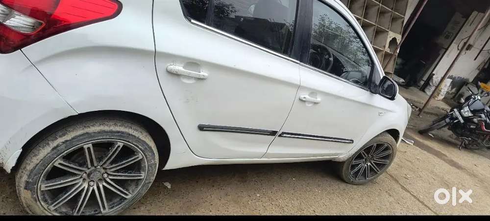 5 Sal Badhi Hui H Etawah Rto Me Register Hai 5 Sal Badhi Hui