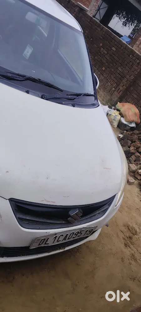 Maruti Suzuki Swift Dzire Lxi 2015 Cng