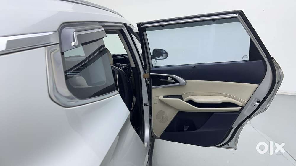 Kia Carens 1.5 Luxury Plus Diesel 6 Str, 2022, Diesel