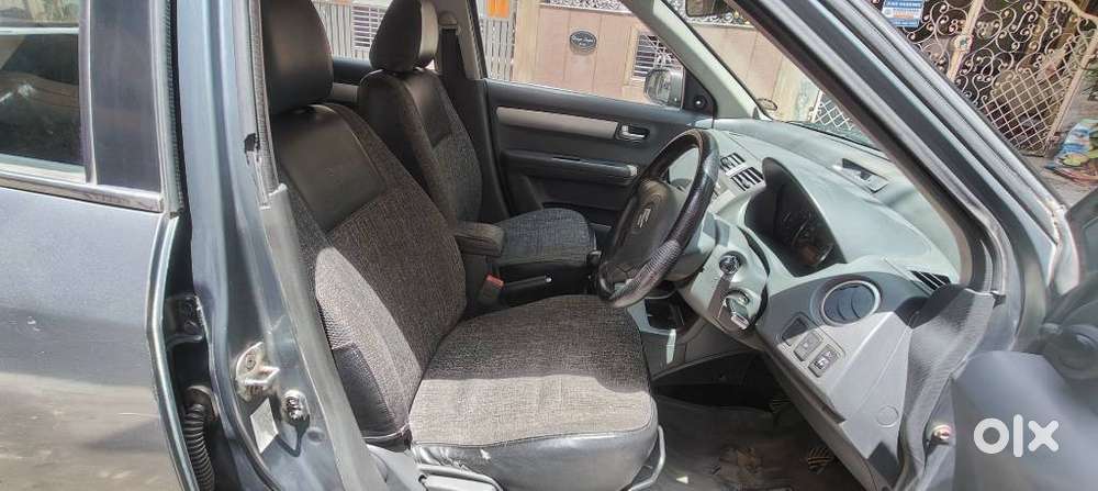Maruti Suzuki Swift Vxi + Manual, 2010, Petrol