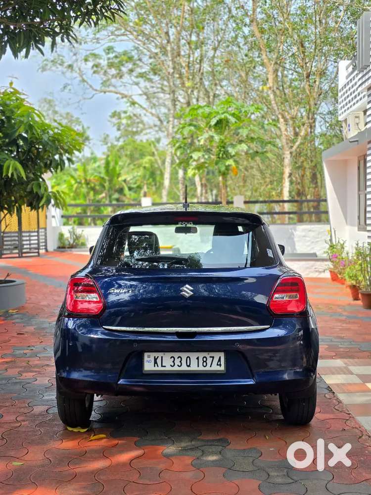 Maruti Swift Zxi Automatic Petrol In Showroom Condition