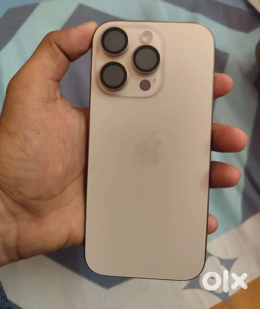 Selling my 5 months old, iPhone 16 pro dessert colour/-Need urgent mon