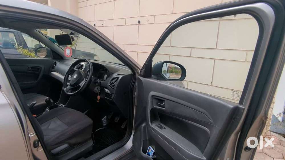 Maruti Vitara Breza, Ldi, Diseal, Back Camera, Ac, 1916, First Oner,