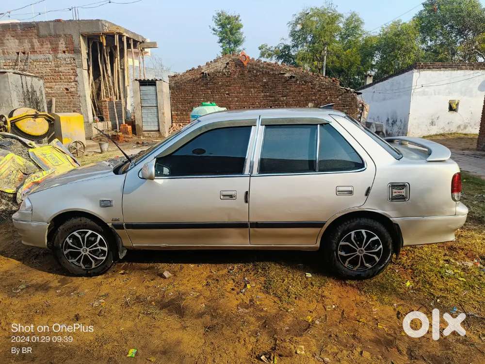 Maruti Suzuki Esteem 2006