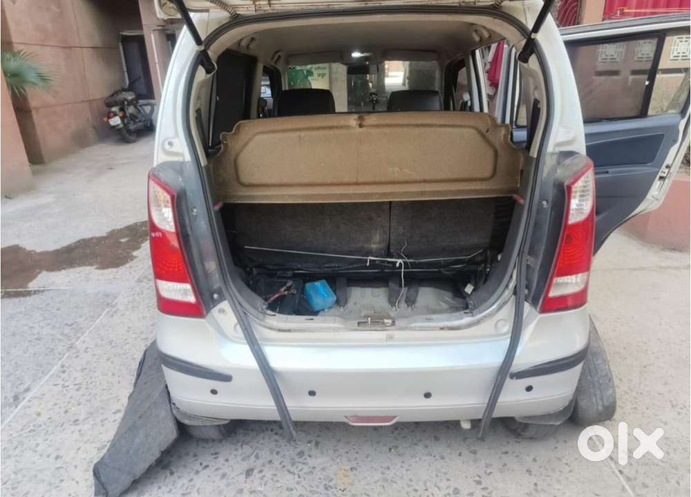 Maruti Suzuki Wagon R Vxi Minor 2011