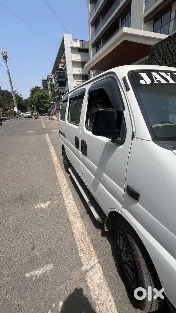 Maruti Suzuki Eeco 2025 Cng & Hybrids 3900 Km Driven Fully Completed