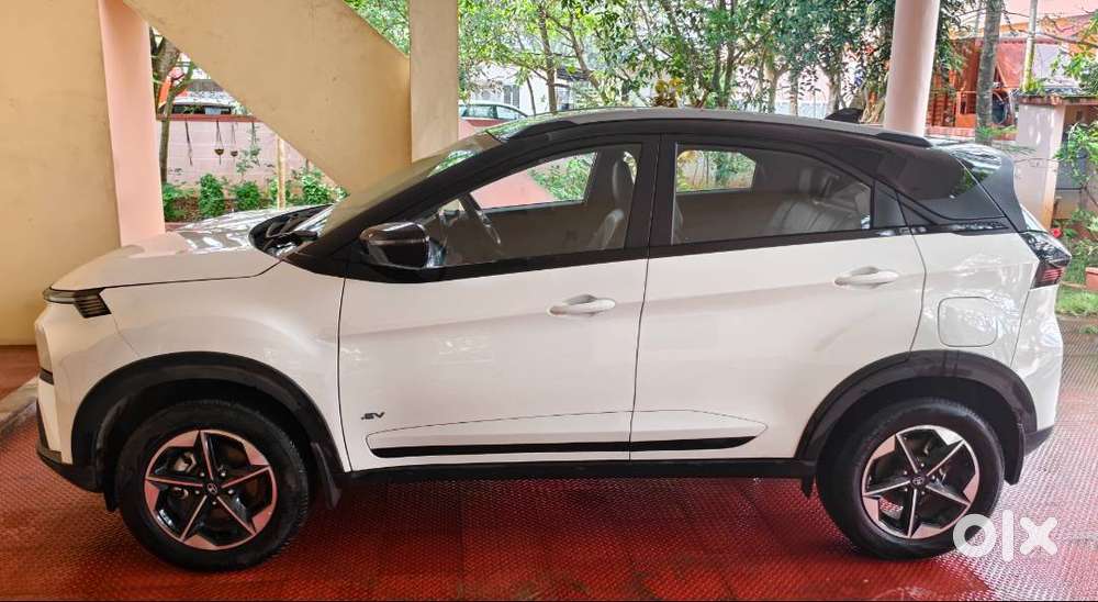 Tata Nexon Ev Fearless 45 Lr 2026 Jan Model