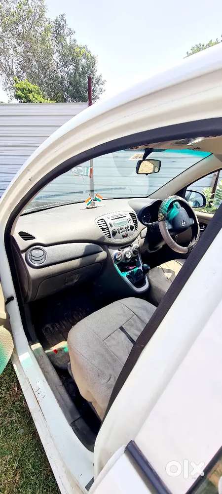 Hyundai I10 Sportz 2012