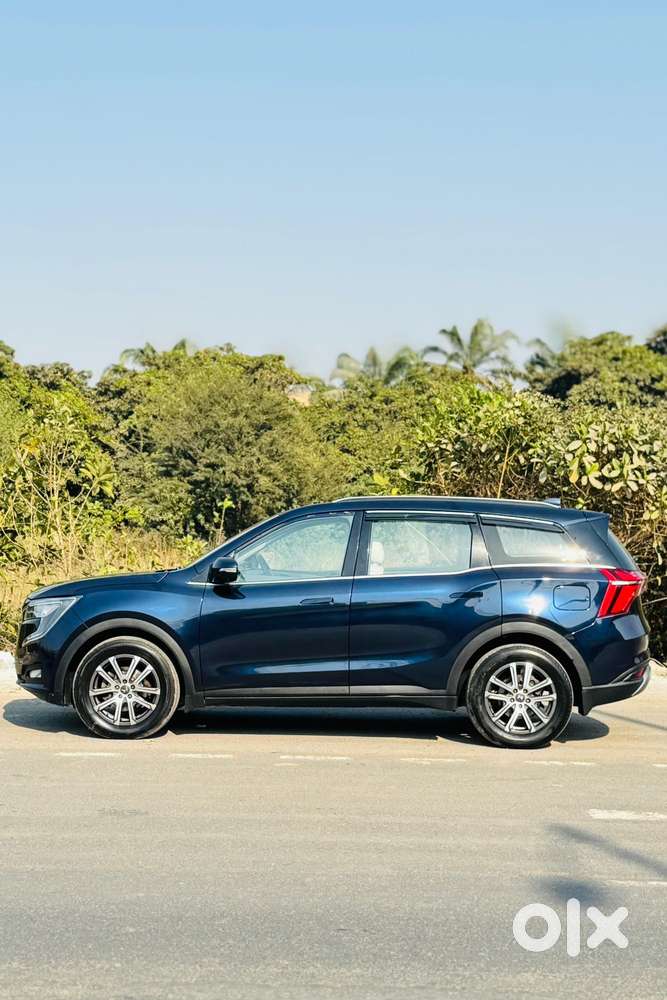 Mahindra Xuv700 2.2 Ax 7 Diesel At Luxury Pack Str, 2022, Diesel