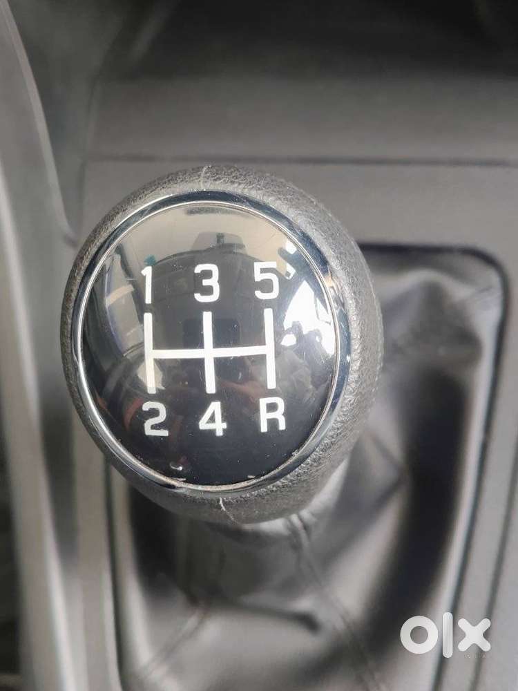 Maruti Suzuki Brezza 1.5 Lxi Smart Hybrid, 2025, Petrol
