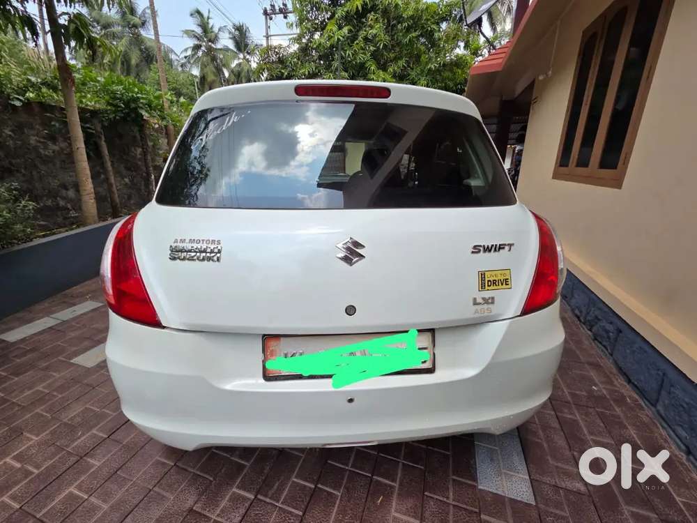 Maruti Suzuki Swift 2016 Petrol Well Maintained