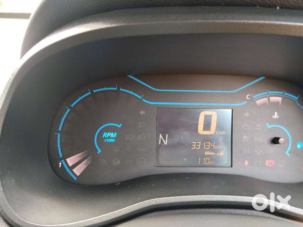 Renault Kwid 1.0 Rxt (o) Easy-r, 2022, Petrol