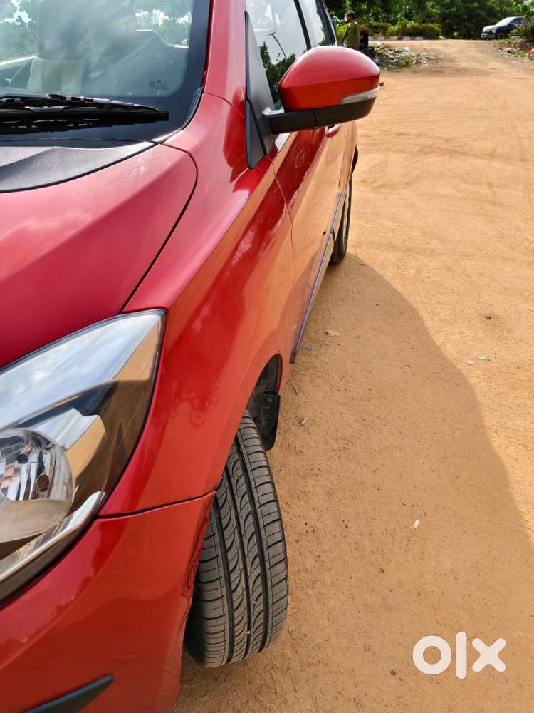 Tata Tiago Car Xz 1.2 Revotran - Top End