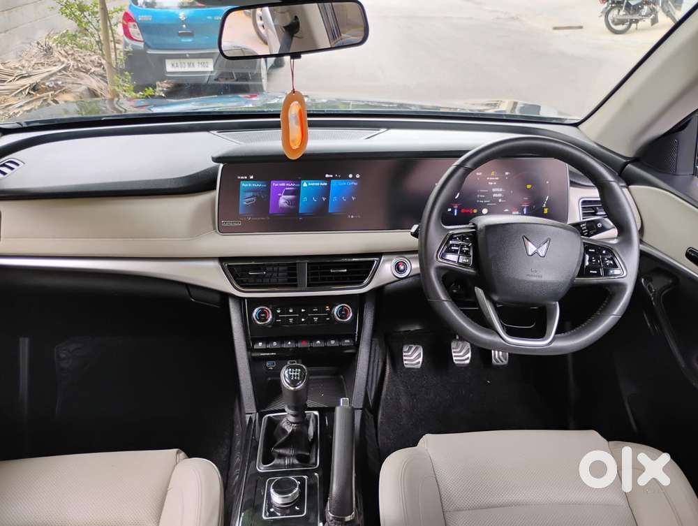 Mahindra Xuv700 2.2 Ax 7 Diesel Mt Str, 2024, Diesel