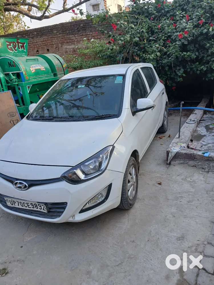 Hyundai New I20 2014 Diesel 98000 Km Driven