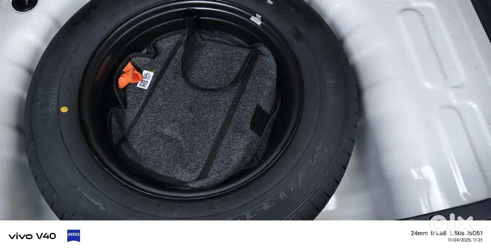 Hyundai Venue 2024(october) Diesel 5400 Km Drive