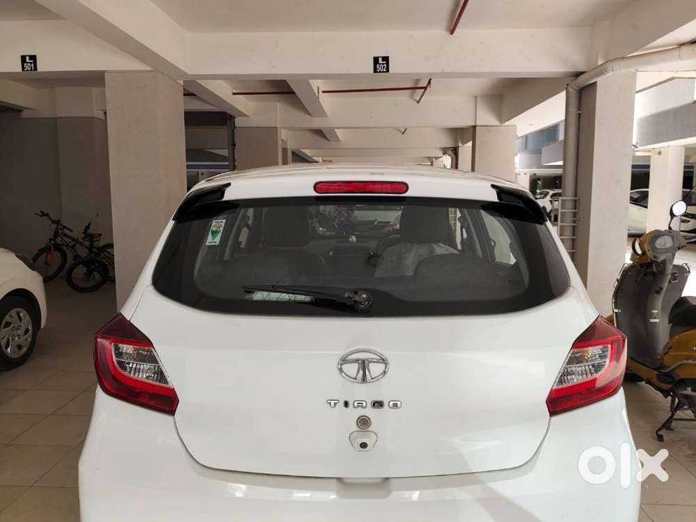 Tata Tiago Xz Plus 2021 Company Fitted Reverse Camera And Music System