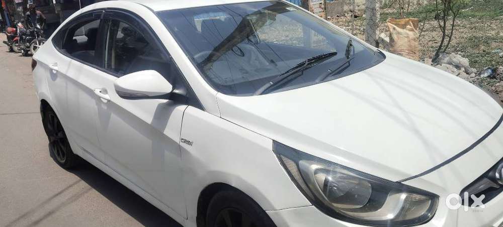 Hyundai Verna Crdi Vgt 1.5, 2013, Diesel