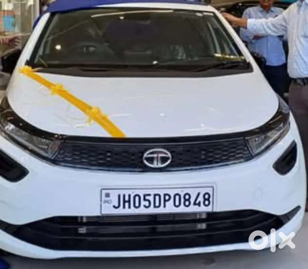 Tata Altroz Xm+(s) Model Of 2023 Petrol Version White Colour
