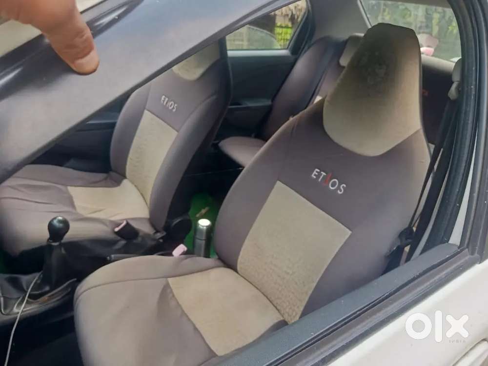Toyota Etios 1.5 G 2013