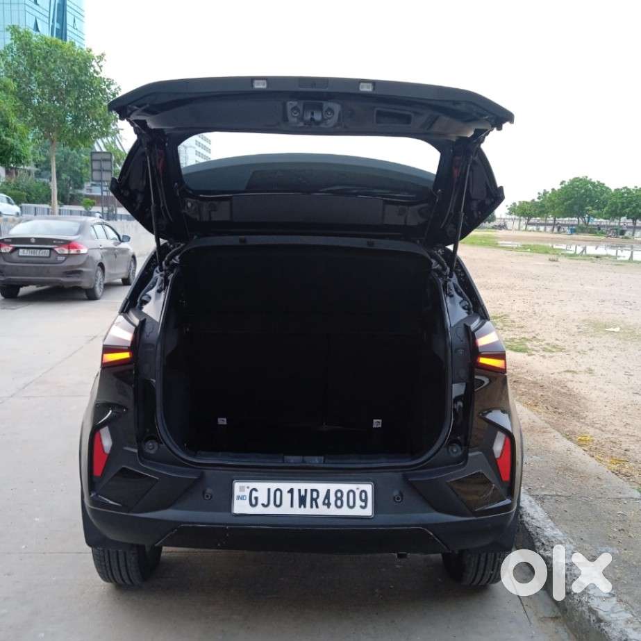 Tata Nexon Fearless Plus (ps) 1.2 Petrol Dca (adas) Red Dark Edition..